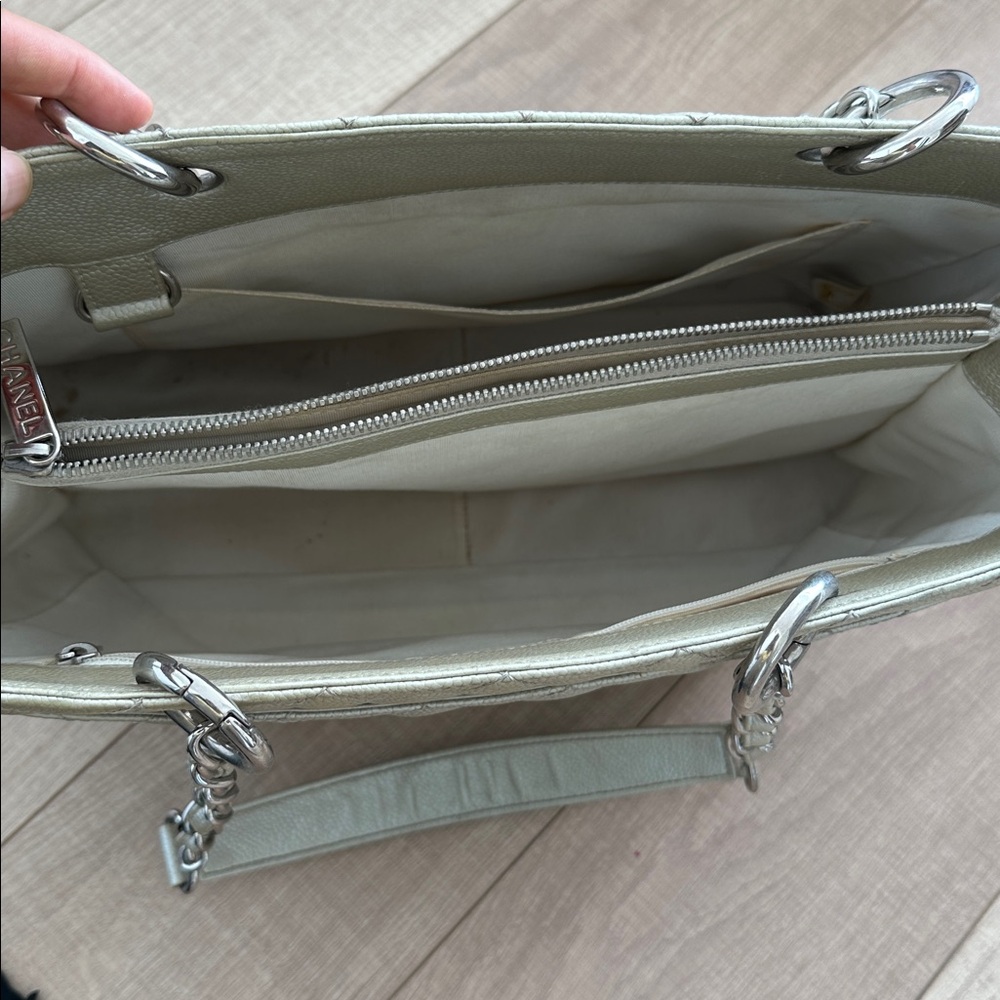 100% genuine CHANEL grand shopping tote bag - Picture 7 of 8